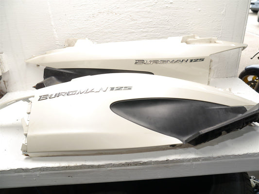 SUZUKI BURGMAN UH 125 2008-2011 SIDE FAIRING PANELS x 2