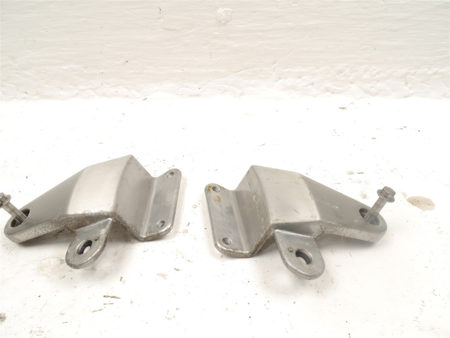 YAMAHA XJR 1300 2002-2005 HEADLIGHT BRACKETS