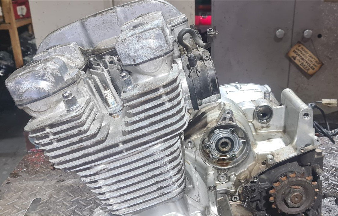 YAMAHA XJR 1300 2002-2005 ENGINE 29K