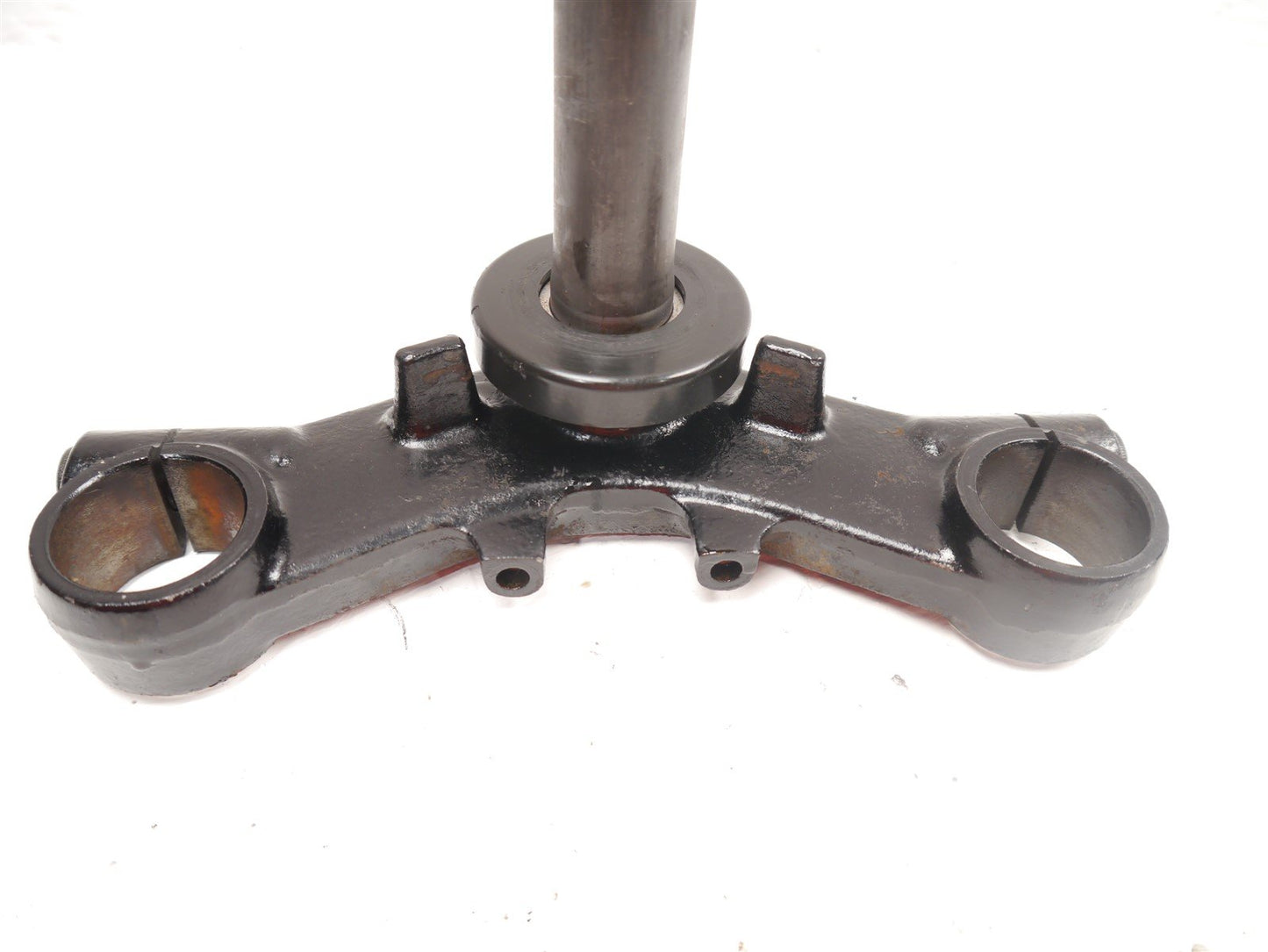 KAWASAKI GPZ750 A UNITRAK 1983-1985 BOTTOM FORK YOKE