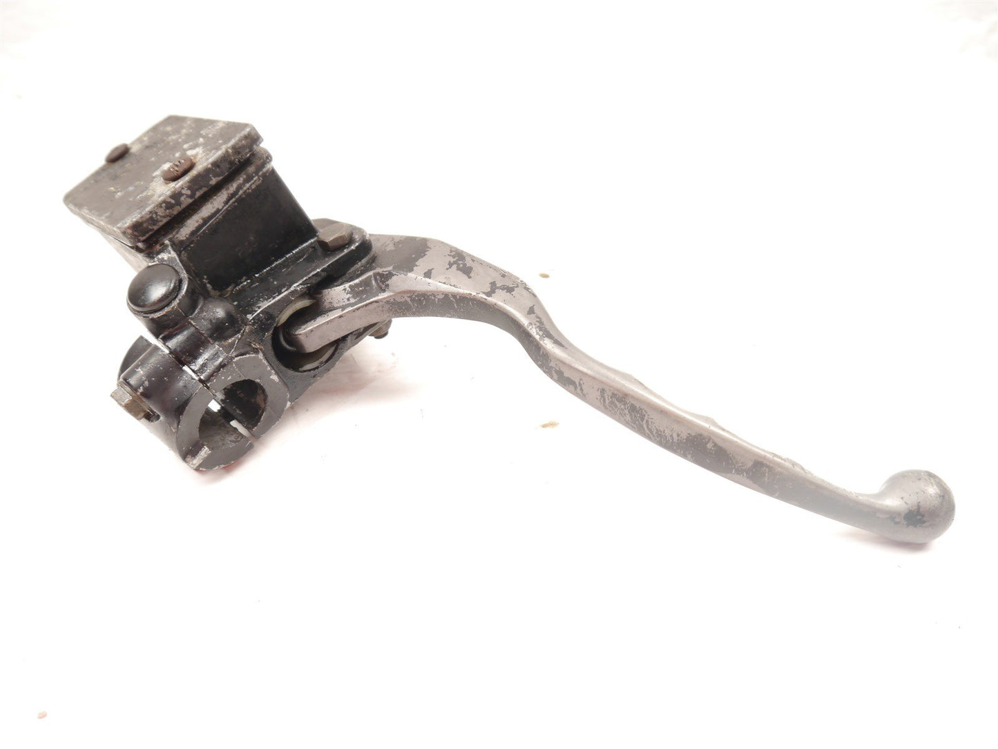 KAWASAKI GPZ750 A UNITRAK 1983-1985 FRONT BRAKE MASTER CYLINDER