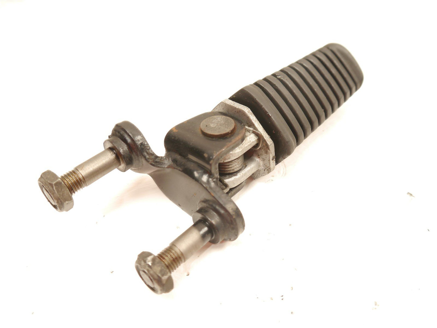 KAWASAKI GPZ750 A UNITRAK 1983-1985 FRONT RIGHT PEG