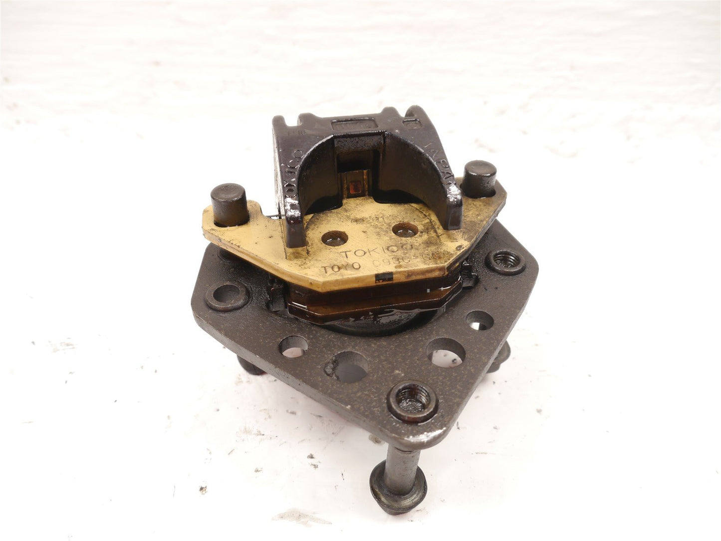 KAWASAKI GPZ750 A UNITRAK 1983-1985 FRONT BRAKE CALIPER