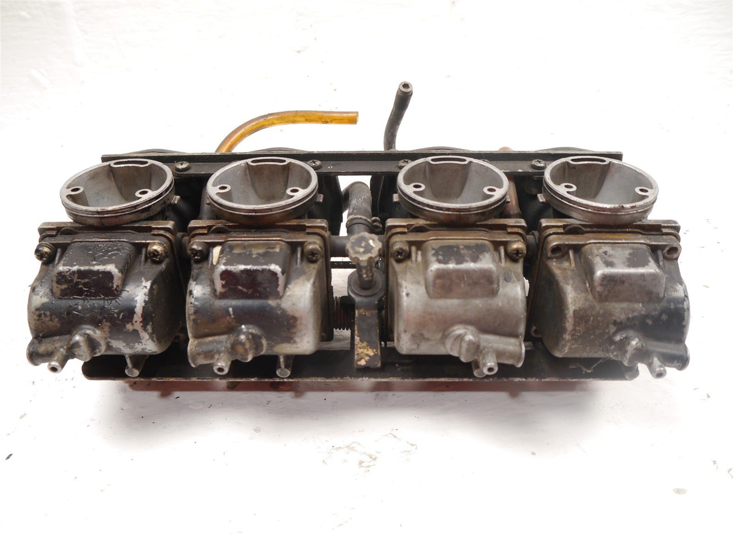 KAWASAKI GPZ750 A UNITRAK 1983-1985 CARBURETTORS  MIKUNI