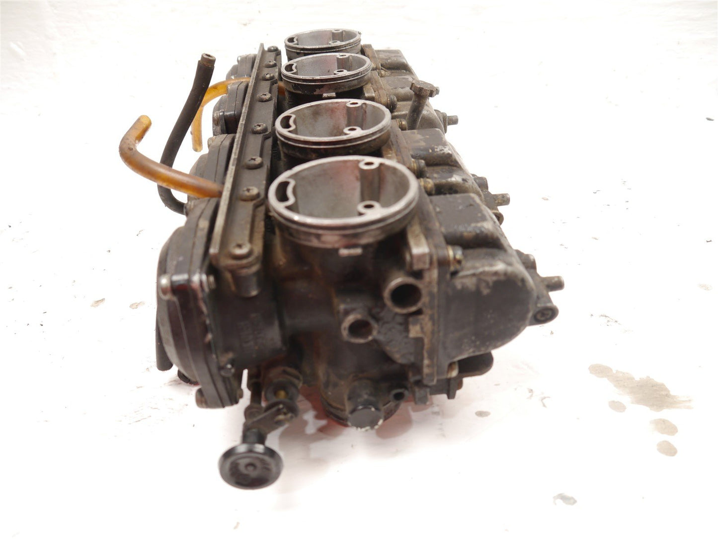 KAWASAKI GPZ750 A UNITRAK 1983-1985 CARBURETTORS  MIKUNI