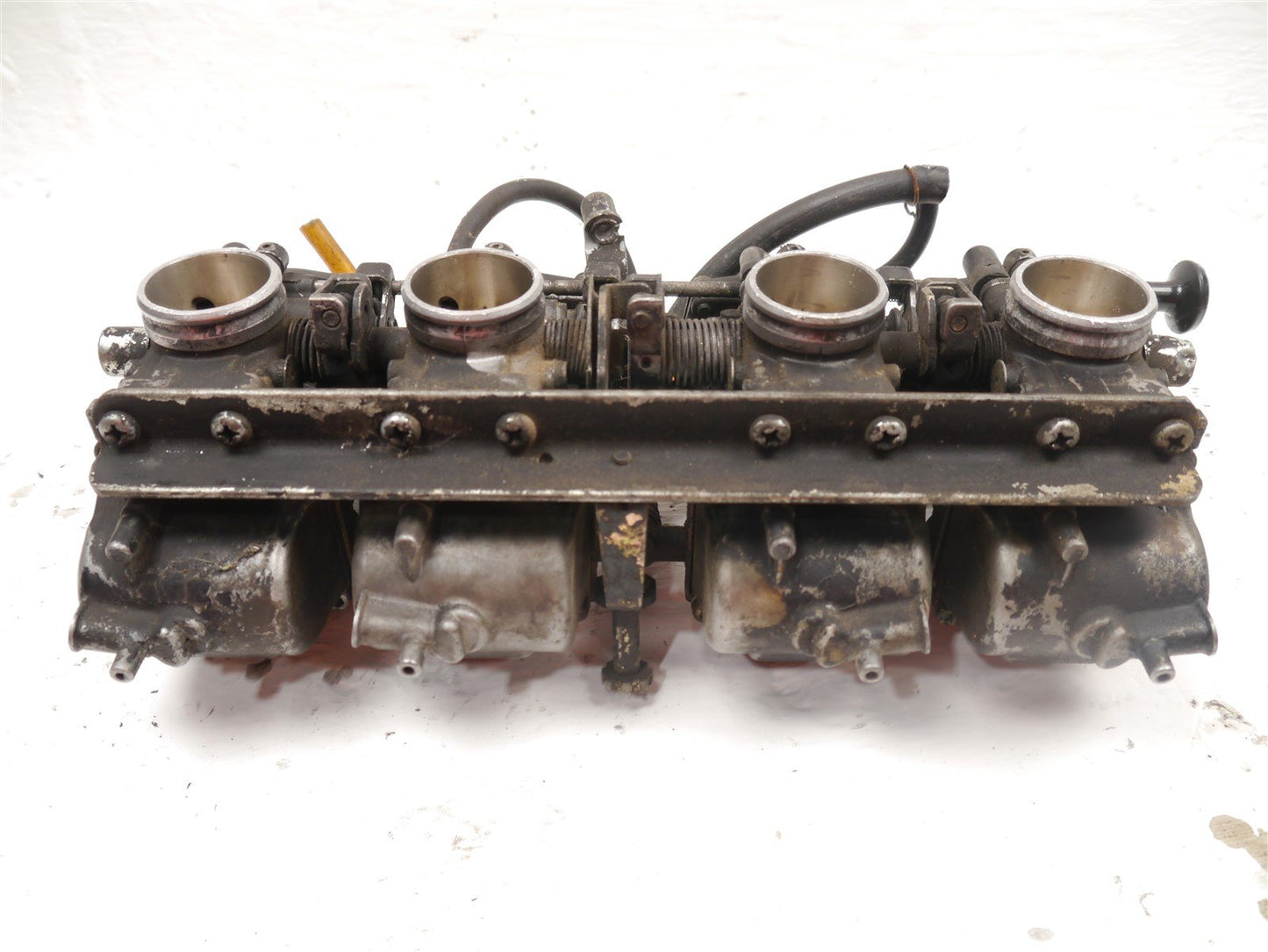 KAWASAKI GPZ750 A UNITRAK 1983-1985 CARBURETTORS  MIKUNI