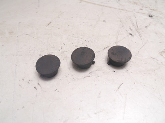 PEUGEOT TWEET 125 2010-2020 FOOTPLATE RUBBER BOLT COVERS BUNGS X 3