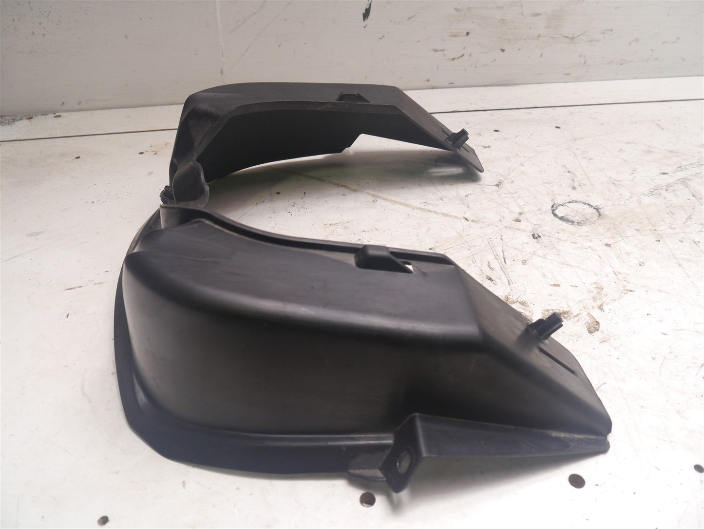 SYM MASK 50 2019-2020 JUST 1,462 MILES! FRONT FORK YOKE UNDER TRAY SPLASH GUARD