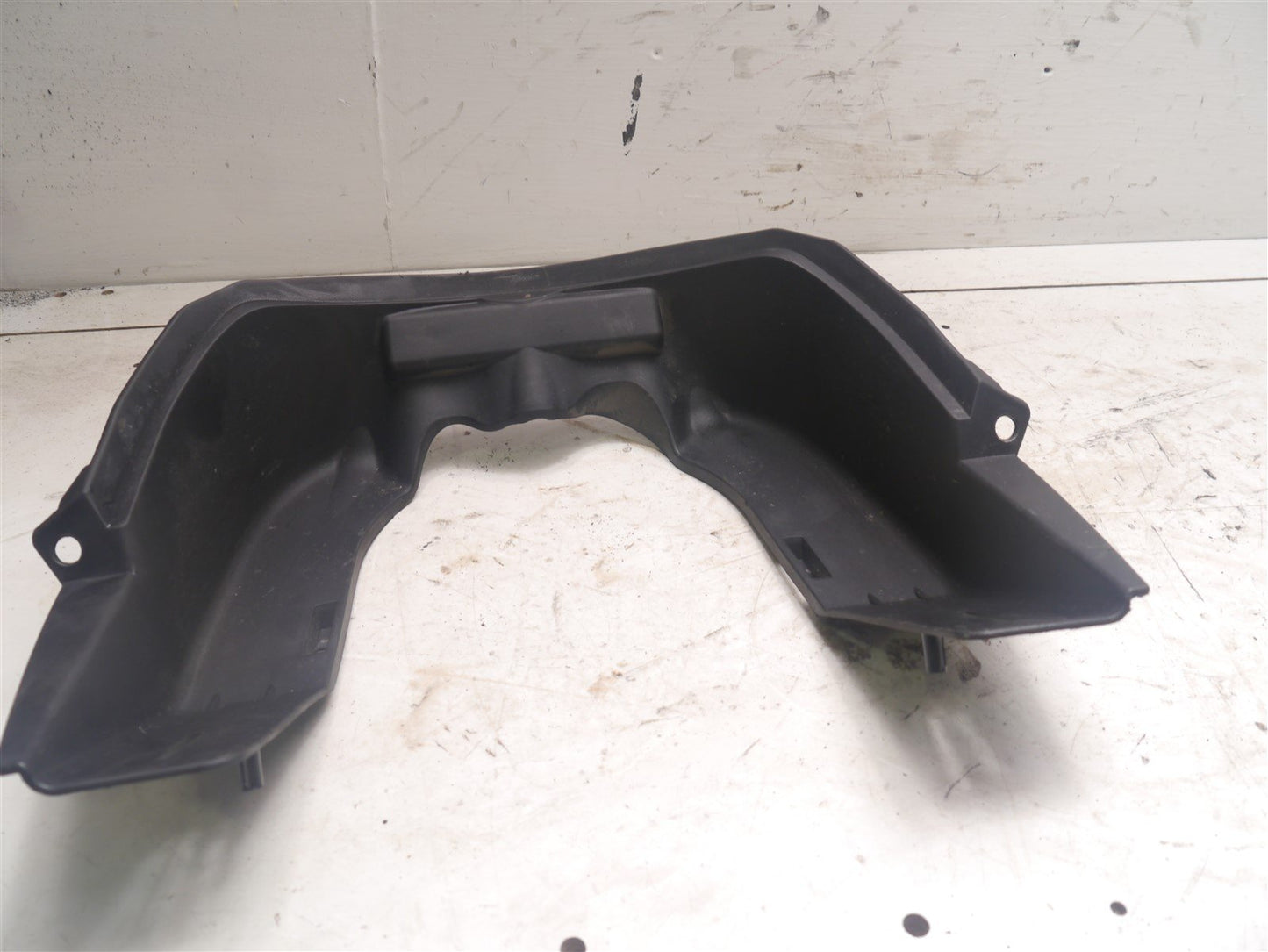 SYM MASK 50 2019-2020 JUST 1,462 MILES! FRONT FORK YOKE UNDER TRAY SPLASH GUARD