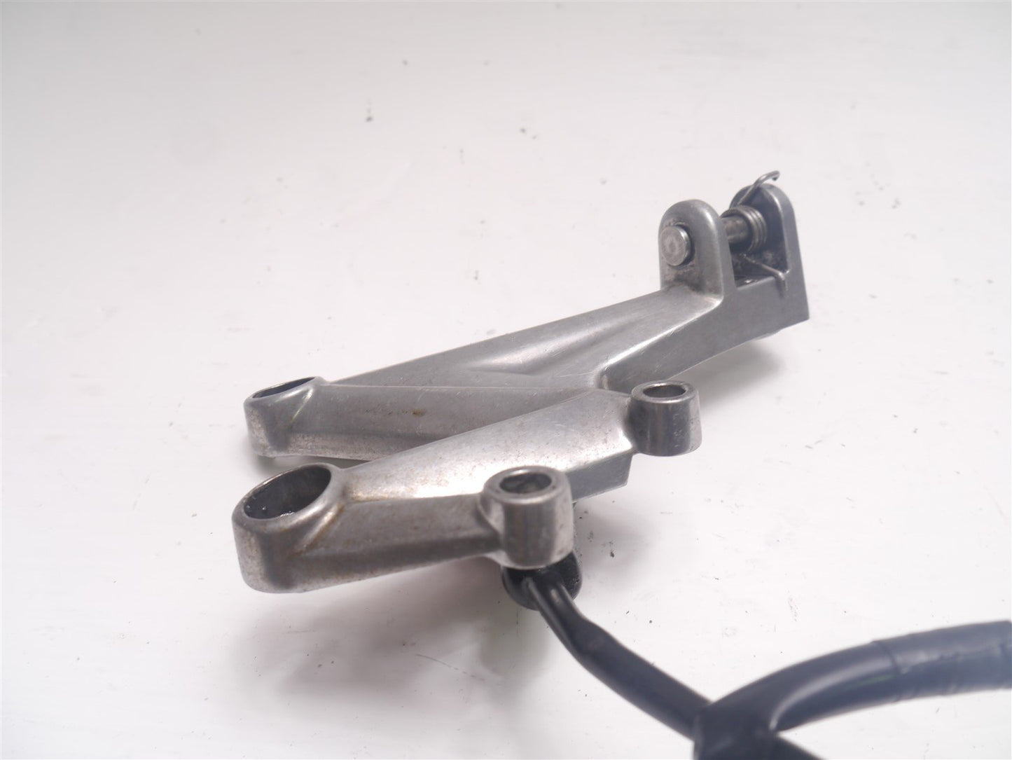 TRIUMPH 675 STREET TRIPLE 2008-2012 FRONT RIGHT HANGER