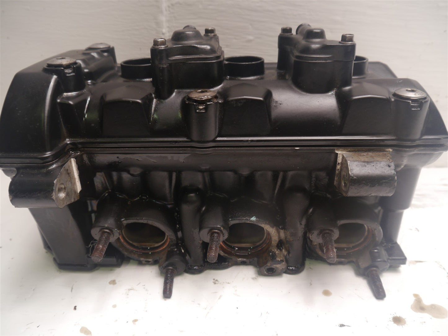 TRIUMPH 675 R STREET TRIPLE 2008-2012 CYLINDER HEAD ASSEMBLY 16K