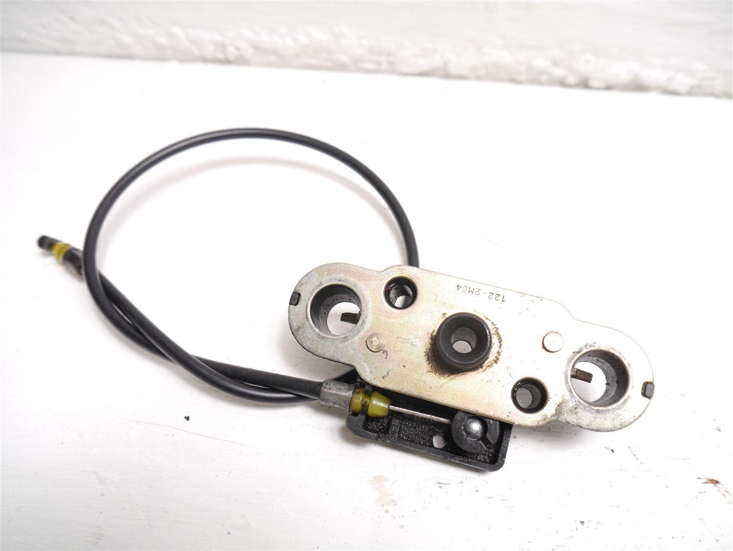 SUZUKI GSF600 MK2 BANDIT 2000-2004 SEAT LATCH AND CABLE