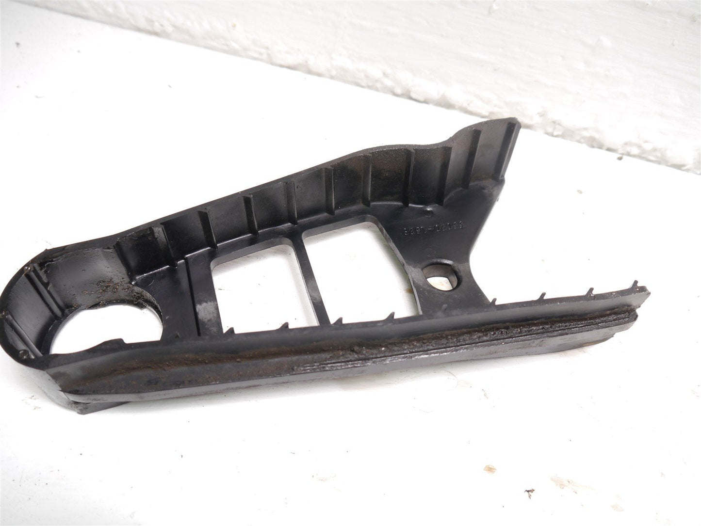 KAWASAKI ZZR1100 D 1993-2001 SWINGARM CHAIN GUARD