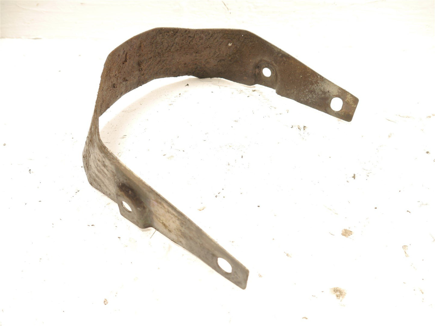 KYMCO CK1 125  FRONT MUDGUARD METAL BRACKET