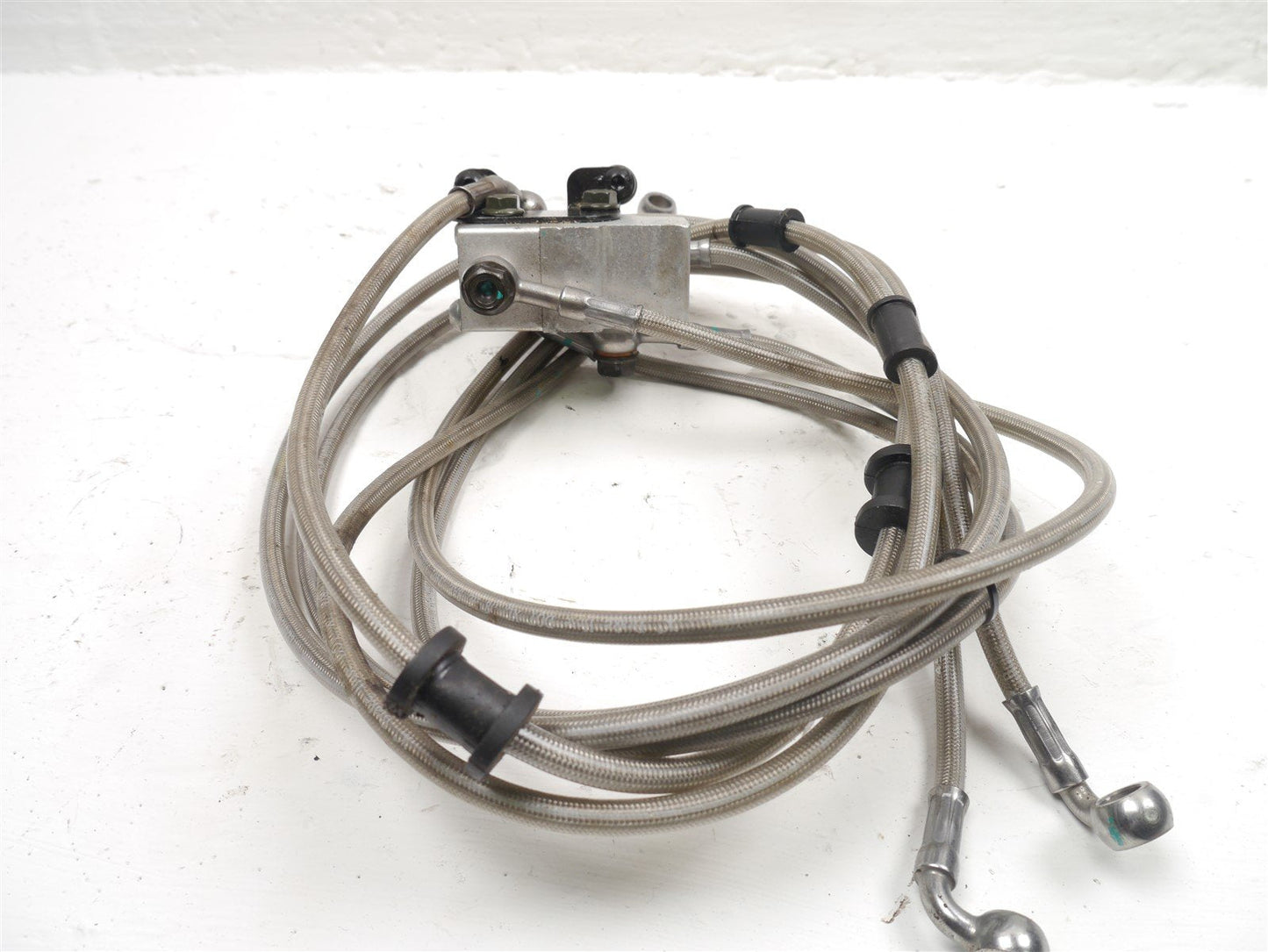 PEUGEOT TWEET 125 2019-2023 BRAKE HOSES AND JUNCTION NON ABS