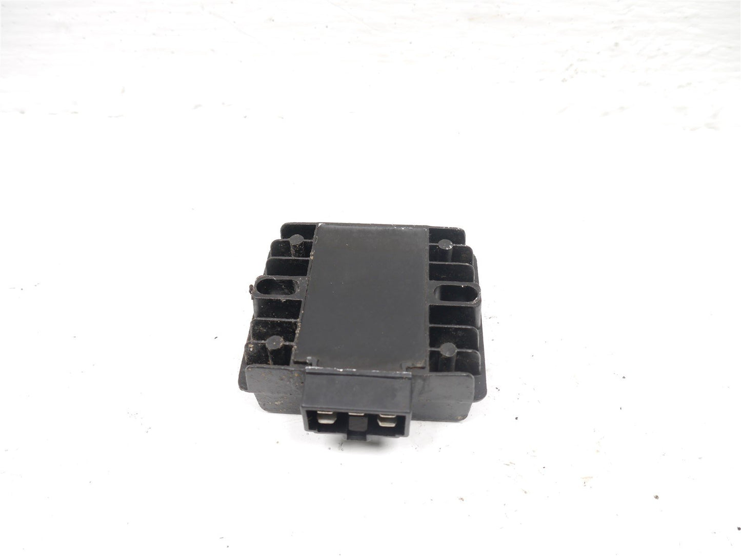 SINNIS RSX125 EFI VOLTAGE REGULATOR RECTIFIER