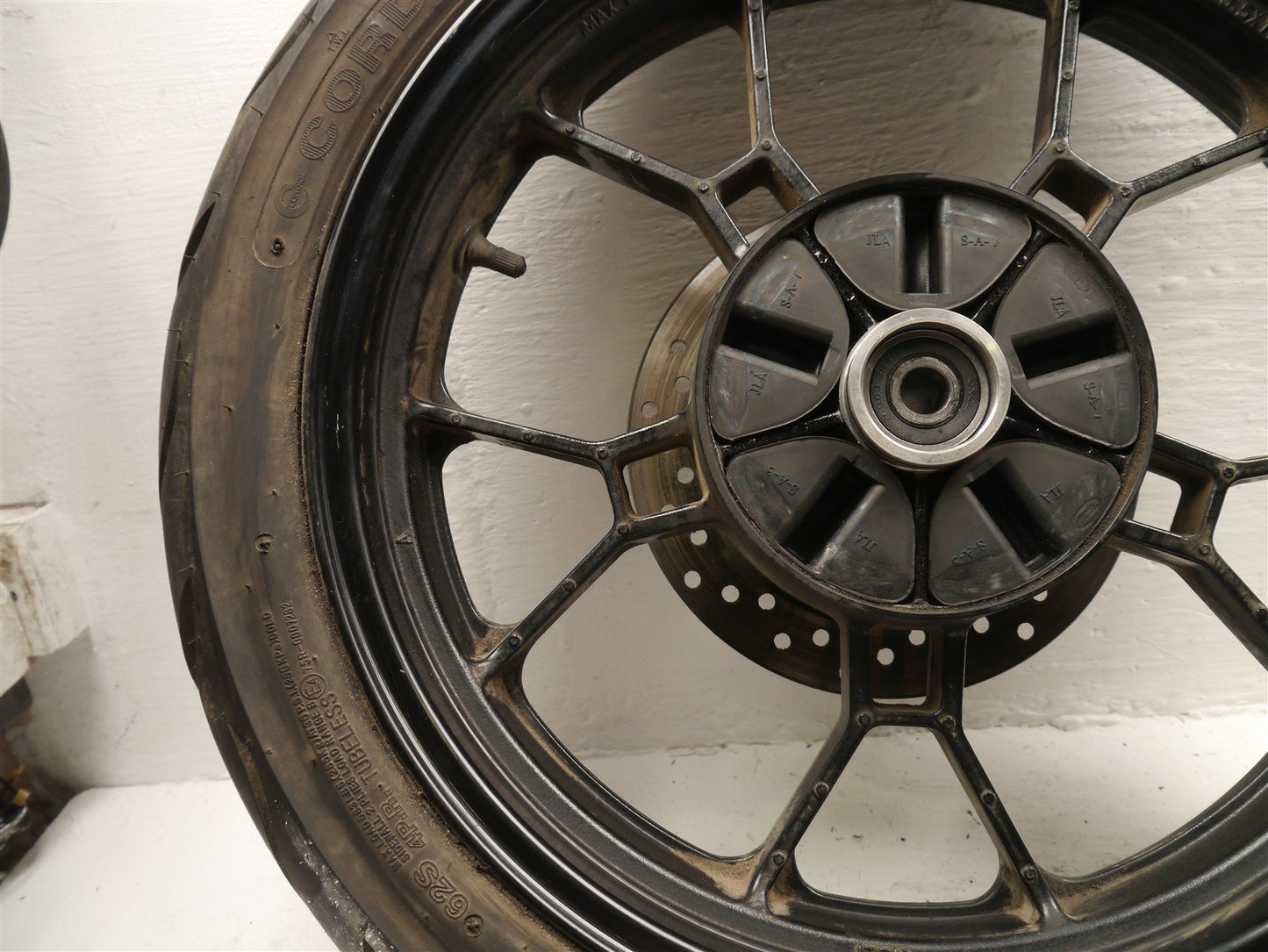 SINNIS RSX125 EFI REAR WHEEL & TIRE & BRAKE DISC