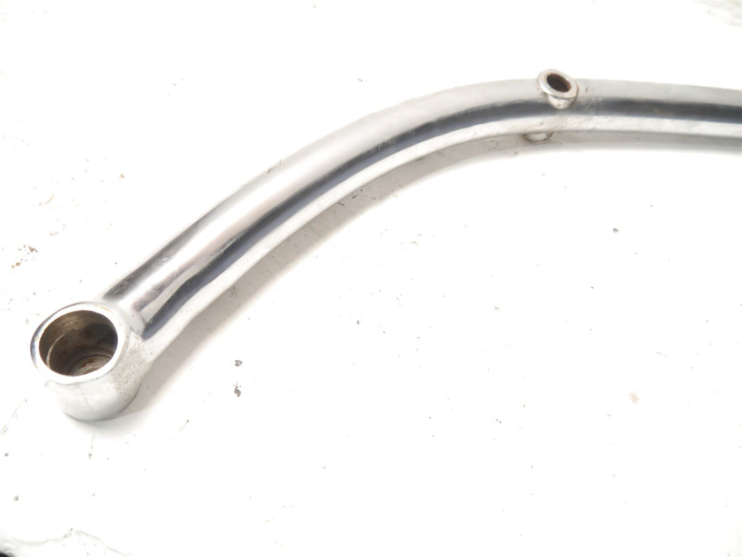 SUZUKI VS750 INTRUDER 1985-1991 RIGHT REAR FOOTREST HANGER AND PEG