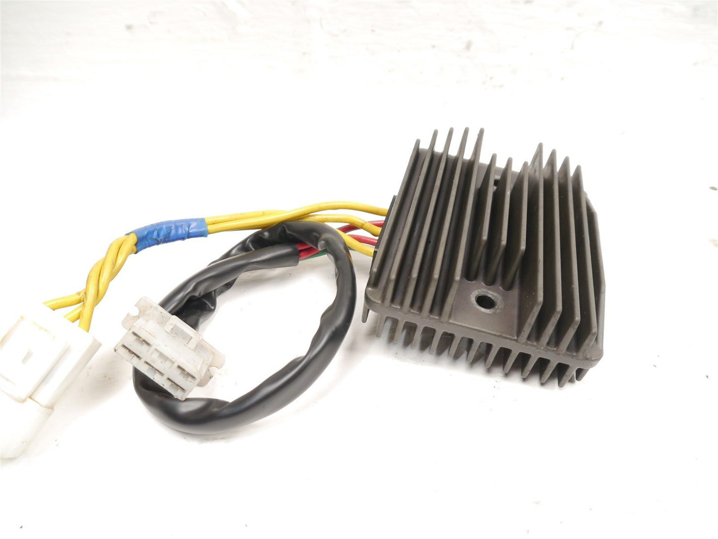 HONDA FJS600 SILVERWING 2011-2016 VOLTAGE REGULATOR RECTIFIER OEM