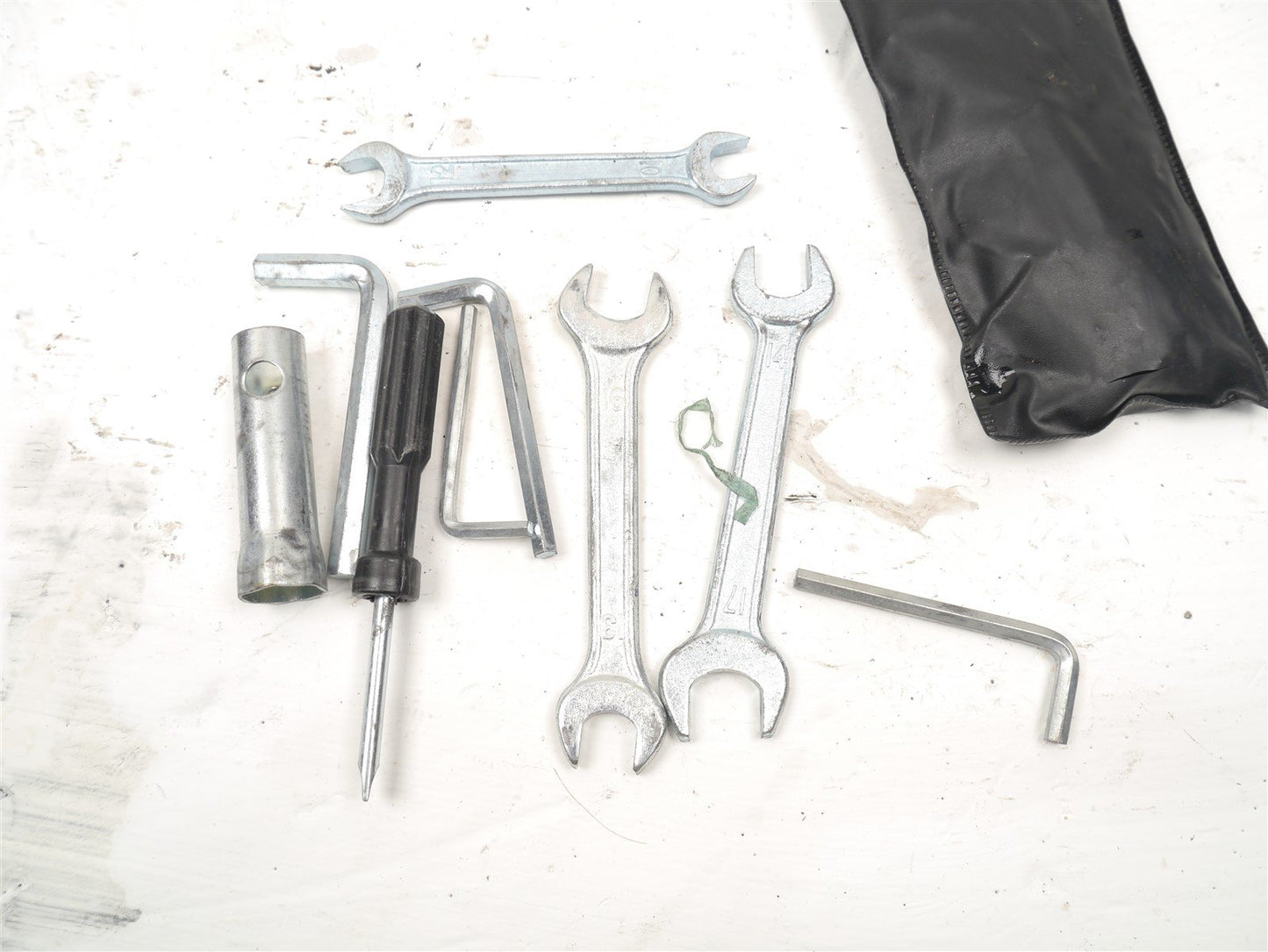 KEEWAY SUPERLIGHT 125 2021-2023 TOOL KIT